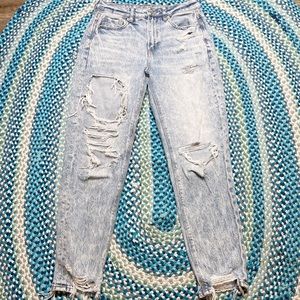 American Eagle Mom Jeans
